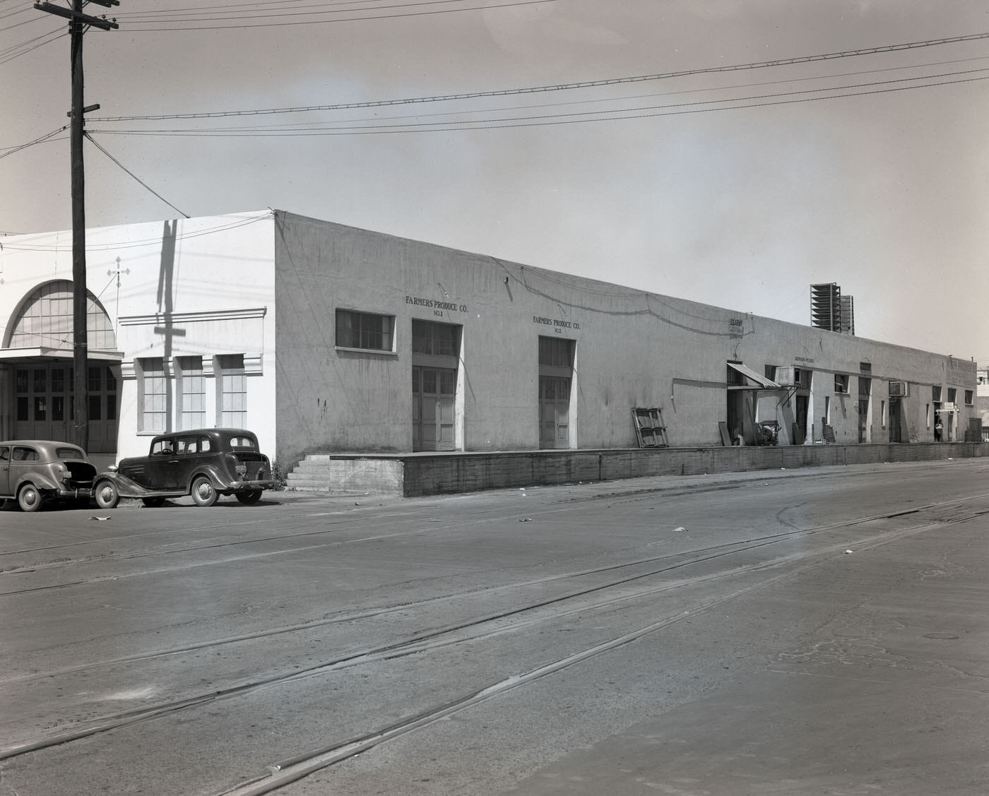 Farmers Produce Co. Building Exterior, 1945