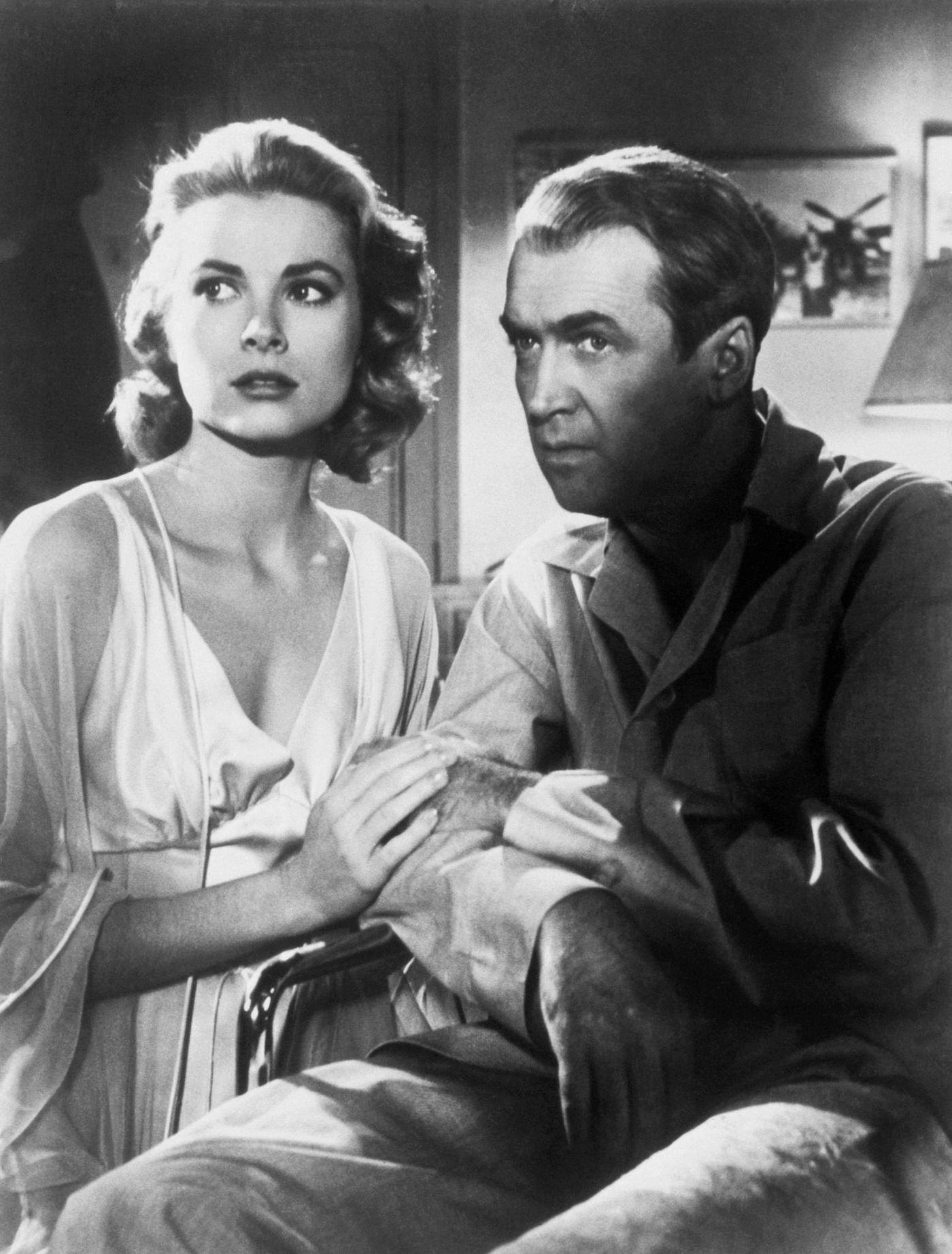 Grace Kelly and James Stewart in a scene from the movie "Rear Window" 1954