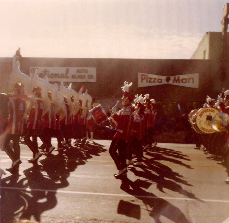 The 1976 Rose Parade: A Colorful Celebration of Beauty and Tradition