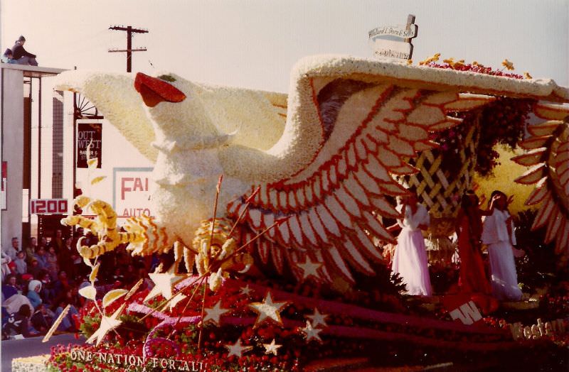 The 1976 Rose Parade: A Colorful Celebration of Beauty and Tradition