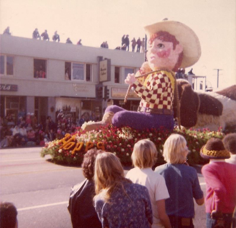 The 1976 Rose Parade: A Colorful Celebration of Beauty and Tradition