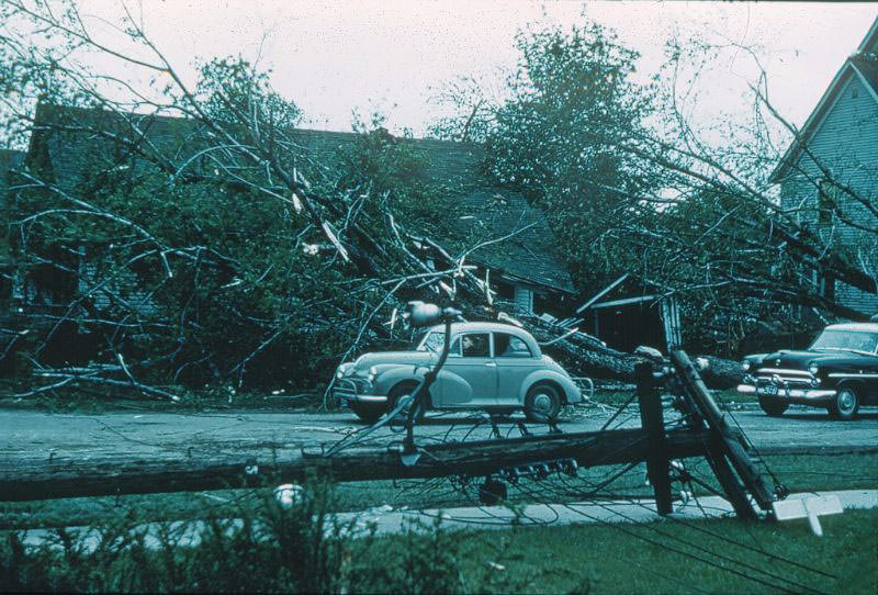 Street scenes of Sarnia after tornado