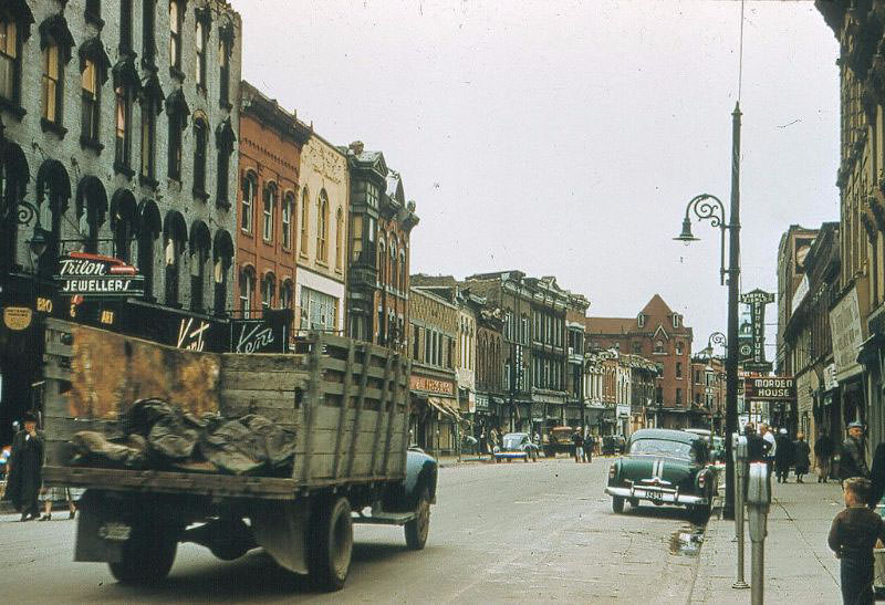 West side of Front St. looking south