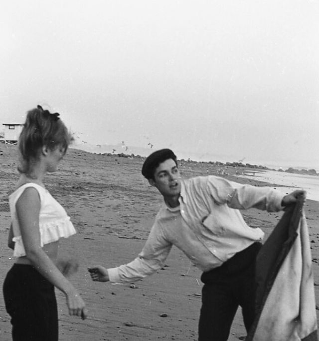 Glamour on the Sand: Sharon Tate and Richard Beymer at Pacific Ocean Park, 1963