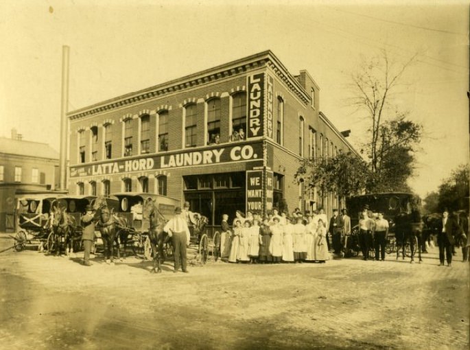 Latta-Hord Laundry Company in St. Louis, Missouri, 1900.