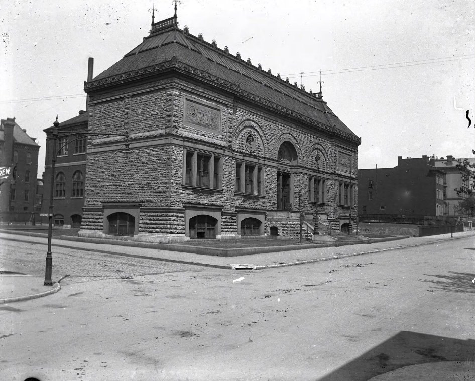 Saint Louis School and Museum of Fine Arts, 1900