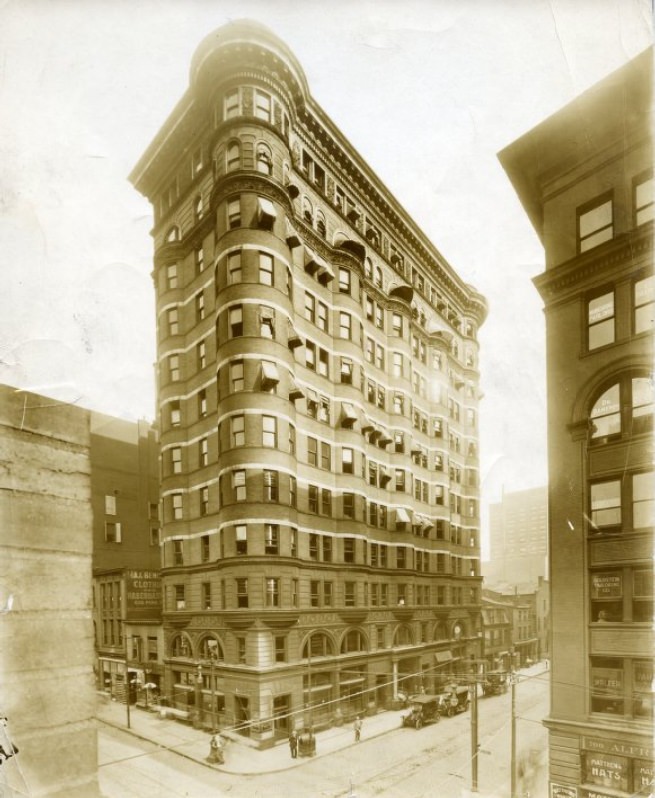 Fullerton Building, 1900