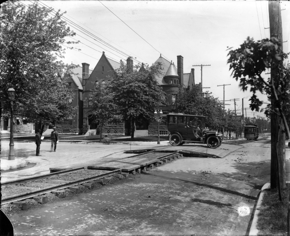 Boyle Avenue, 1900