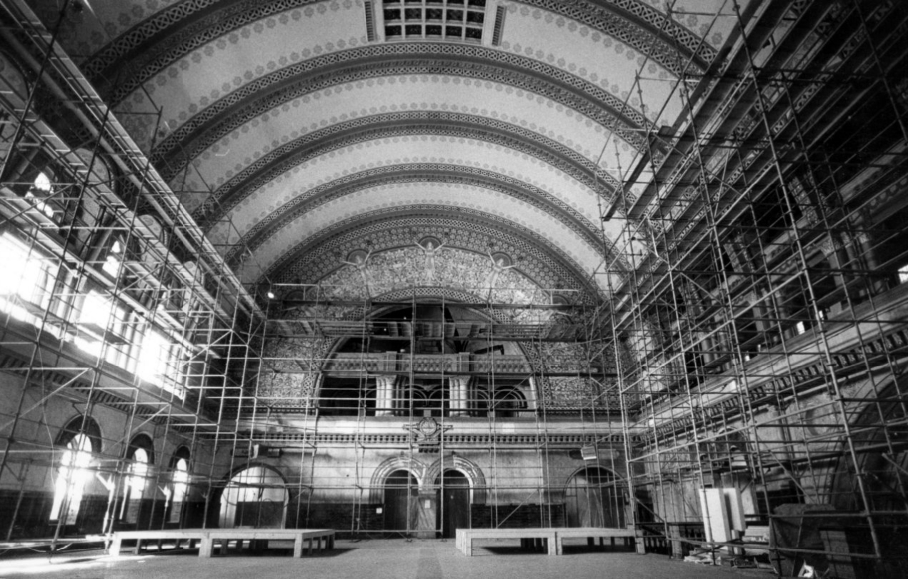 Workers remodel the lobby inside the terminal at Union Station, 1925