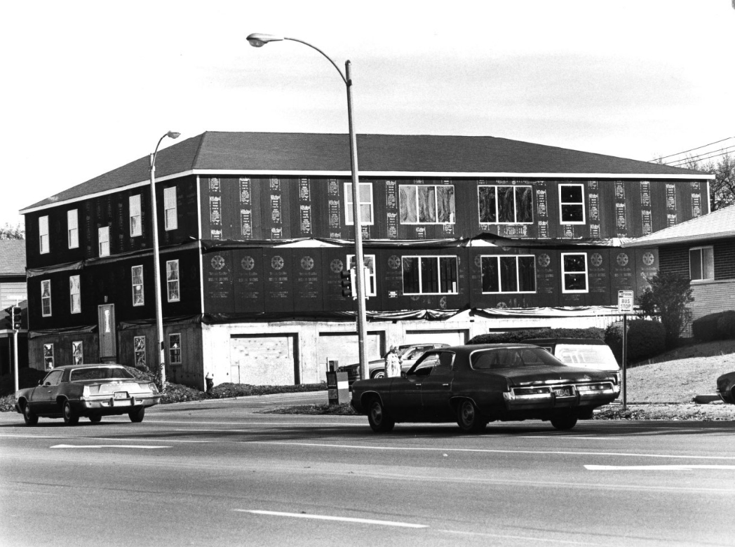 12-units apartment building on the corner of Jamieson and Lansdown, 1983