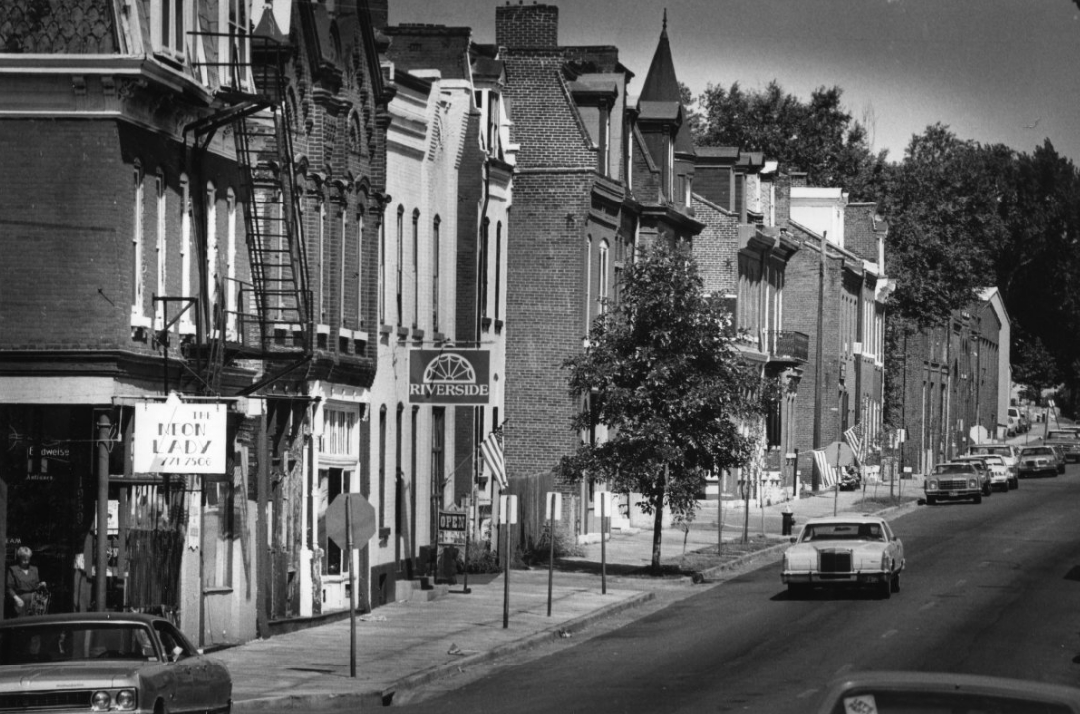 General view of antique shops in the 19xx block of Cherokee, 1986