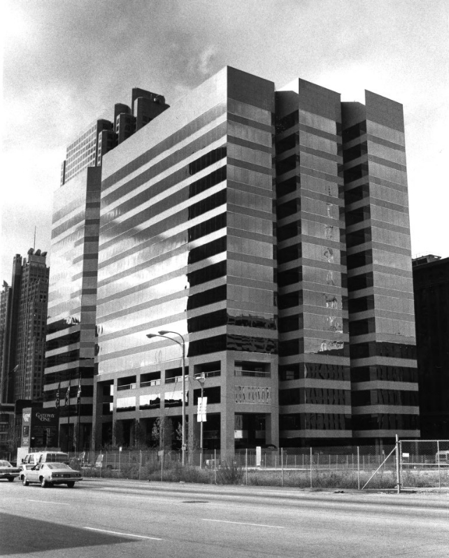 Gateway One Building, 1986