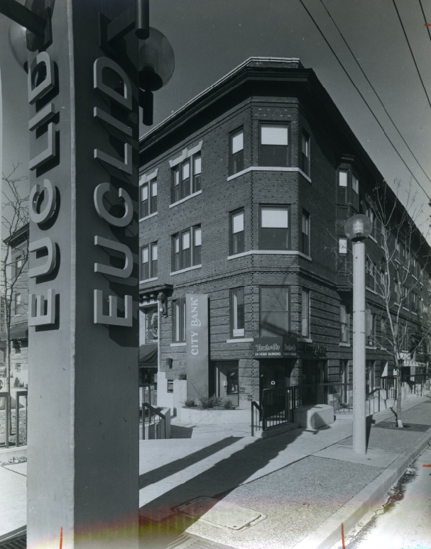 City Bank has opened its automated banking facility in the remodeled Ettrick Buidling, at Forest Park and Euclid Avenues, 1981