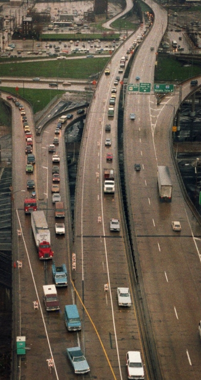 Construction Causes One Lane Merge On Poplar Street Bridge, 1983