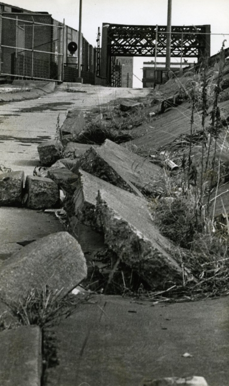 MacArthur Bridge-Concrete Crumbling, 1986