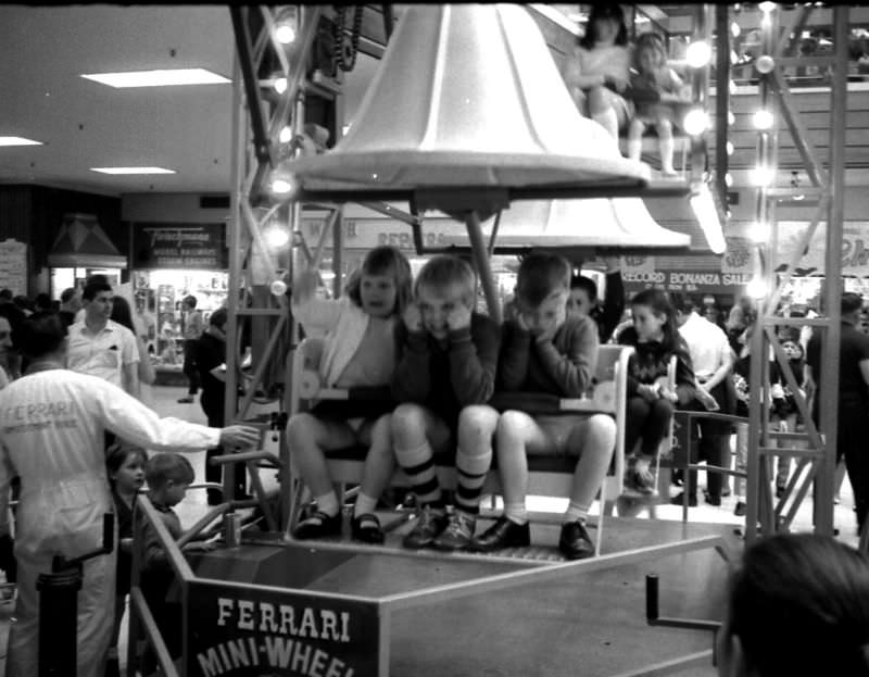 Sydney's first American style shopping mall, Roselands, 1968