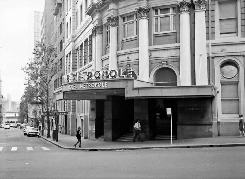 Hotel Metropole, Sydney, 1969. Young, Philip and Bent Streets. Now demolished