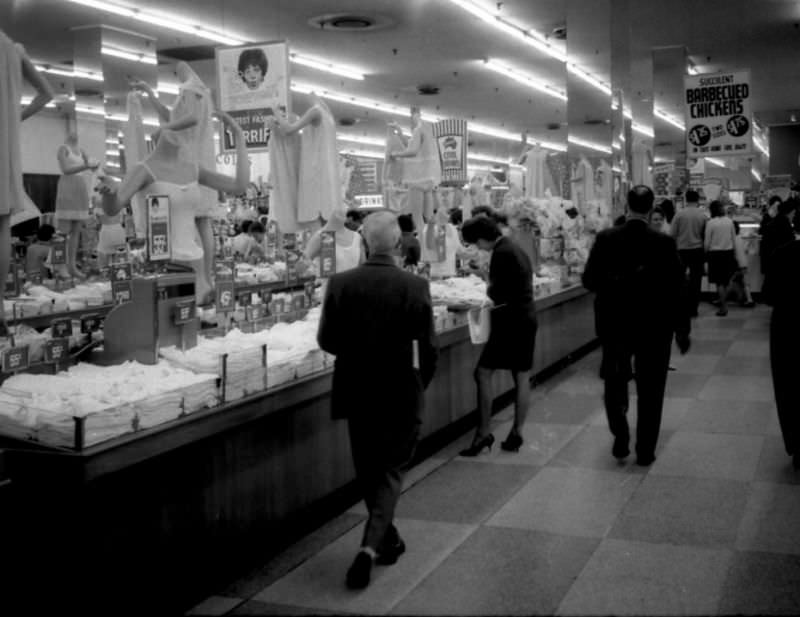 Coles Variety Store, Pitt Street, 1968