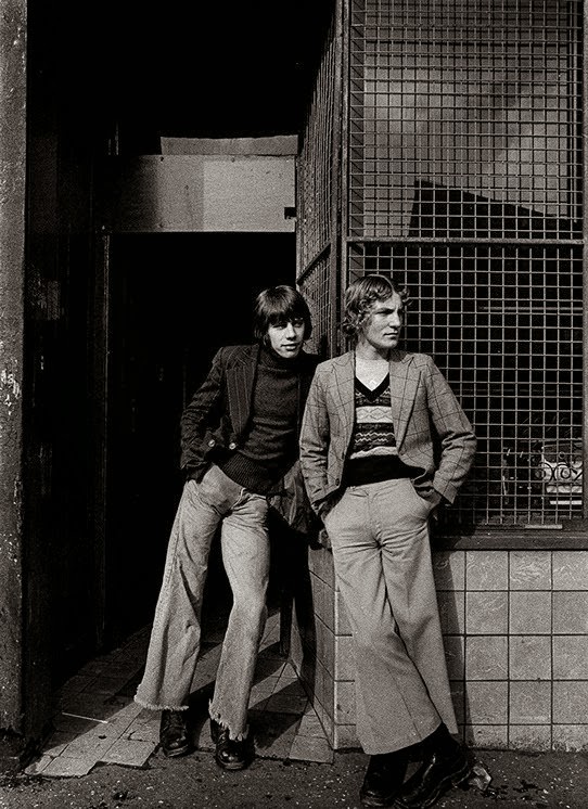 Sydney Through the Lens of Syd Shelton: A 1970s Retrospective