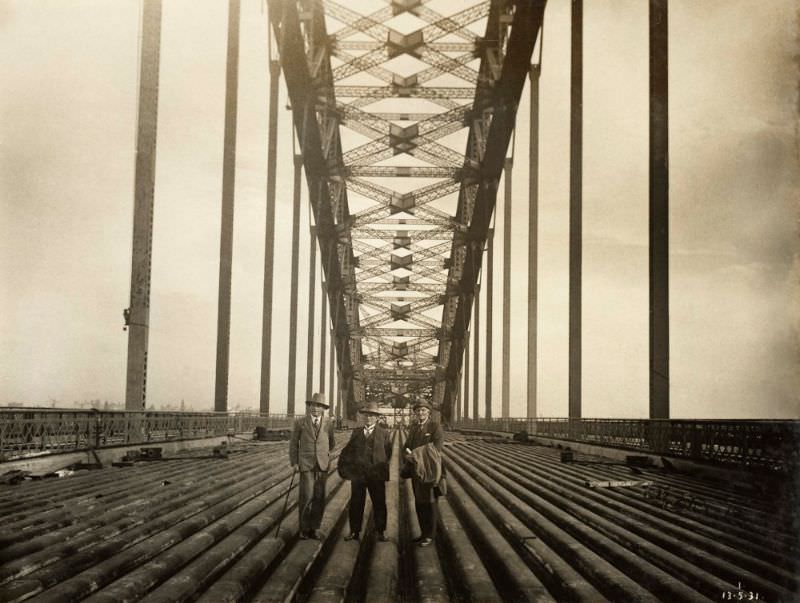 Roadway Deck Troughing, May 13, 1931