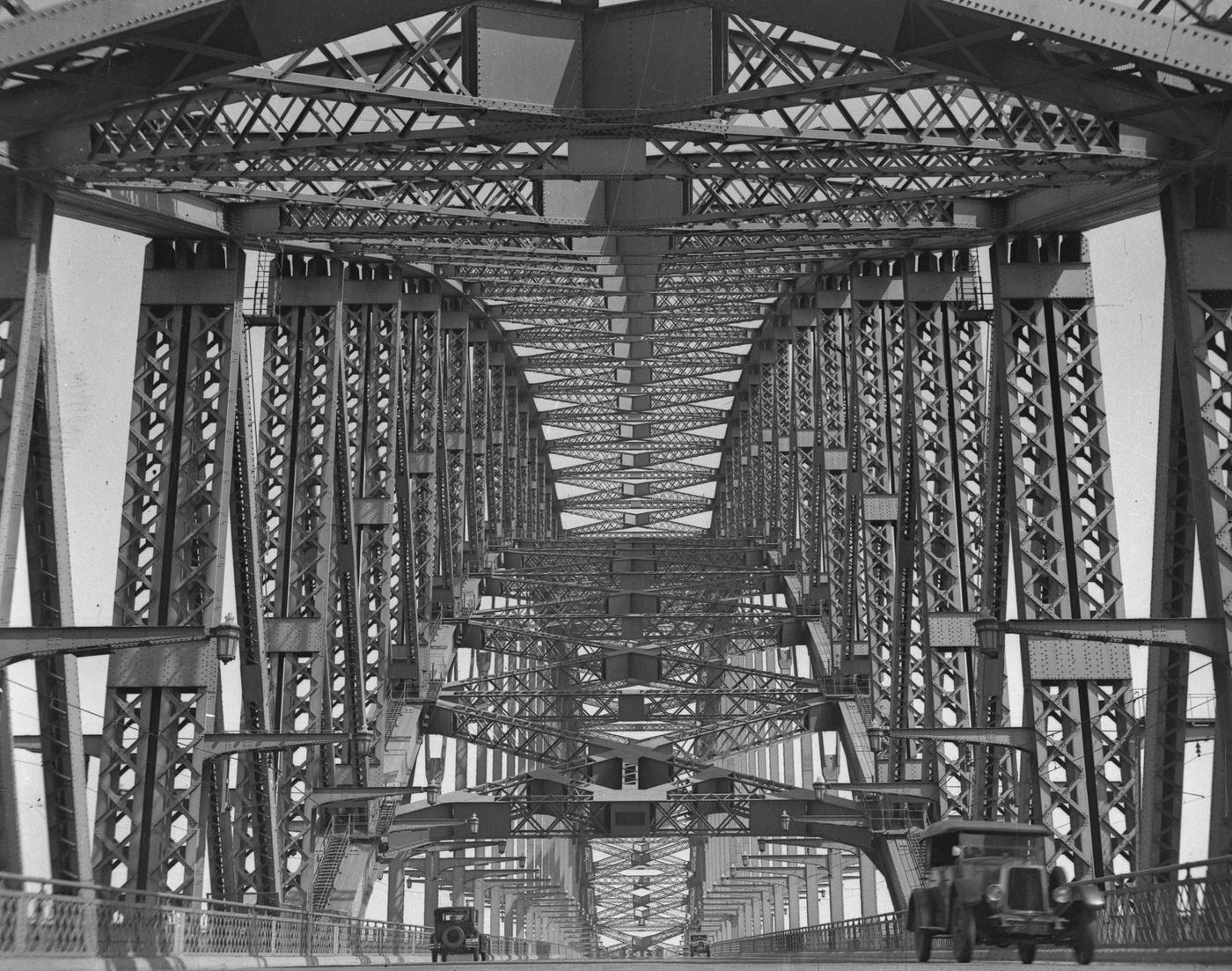 Construction of the Sydney Harbour