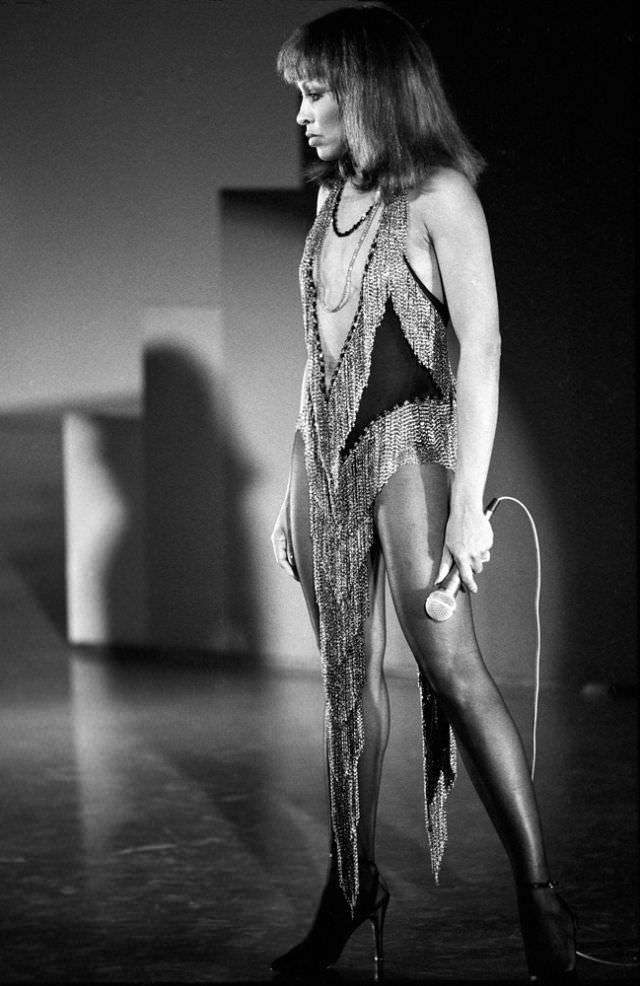 A Tribute to Tina Turner's Iconic Legs: A Look Back at Her Best Performances