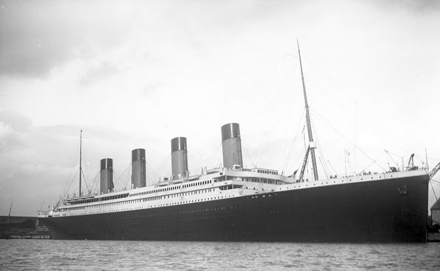 Building the Unsinkable: The Story of the Titanic's Construction and Rise to Fame