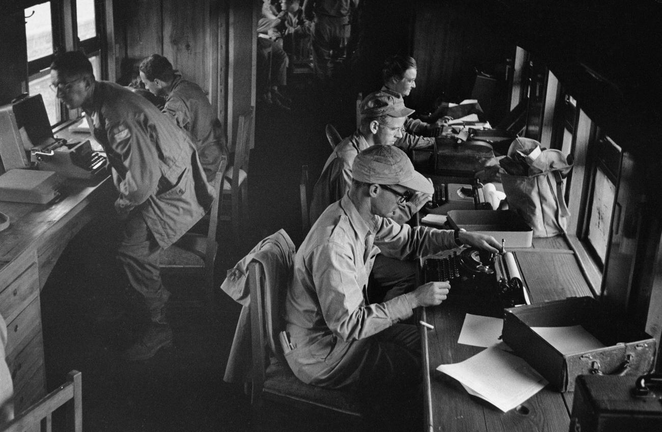 War Correspondents on the Korean Press Train