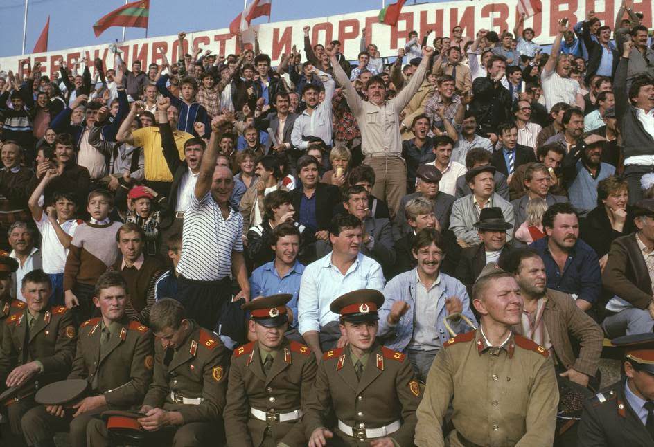 Football match in Chernivtsi.