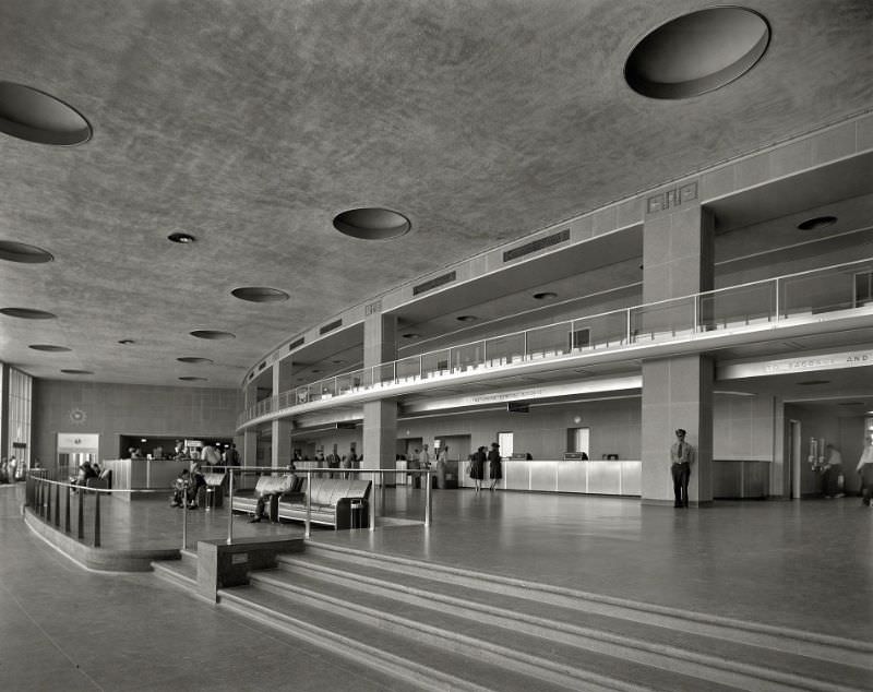 Interior of waiting room showing ticket counter of National Airport, Arlington County, Virginia, 1941