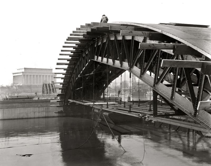 Construction of Memorial Bridge over Potomac River, Washington, D.C., 1930