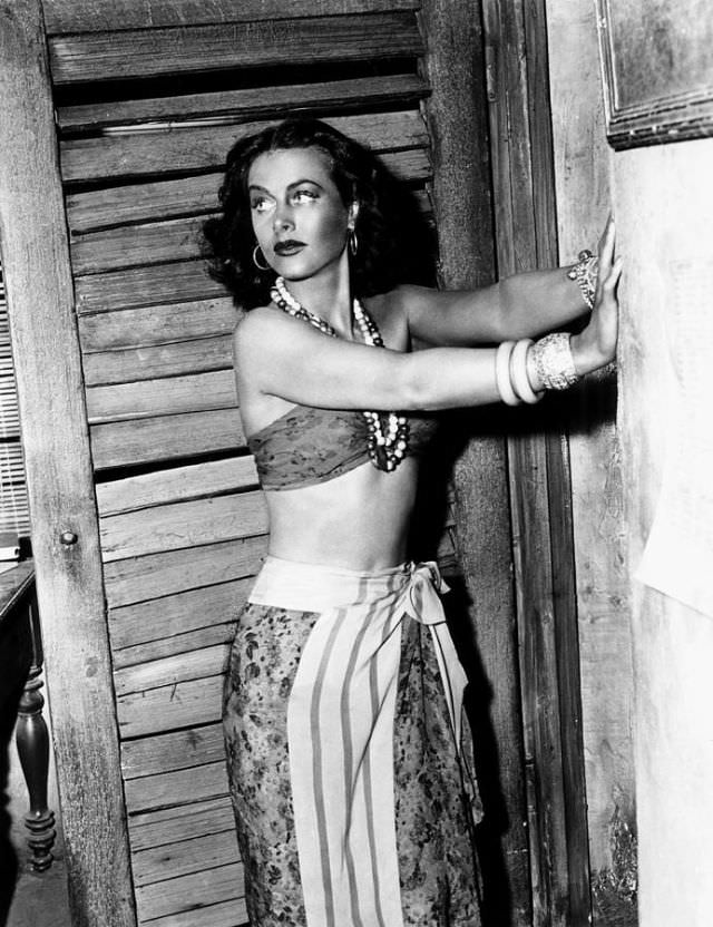 Journey to the Heart of Darkness: Fabulous Photos of Hedy Lam in White Cargo 1942