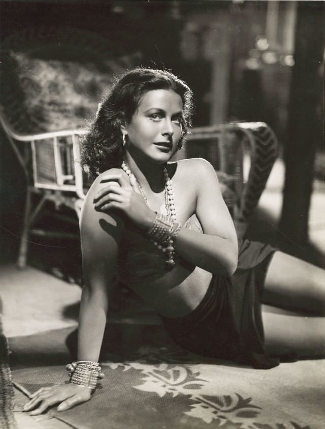 Journey to the Heart of Darkness: Fabulous Photos of Hedy Lam in White Cargo 1942