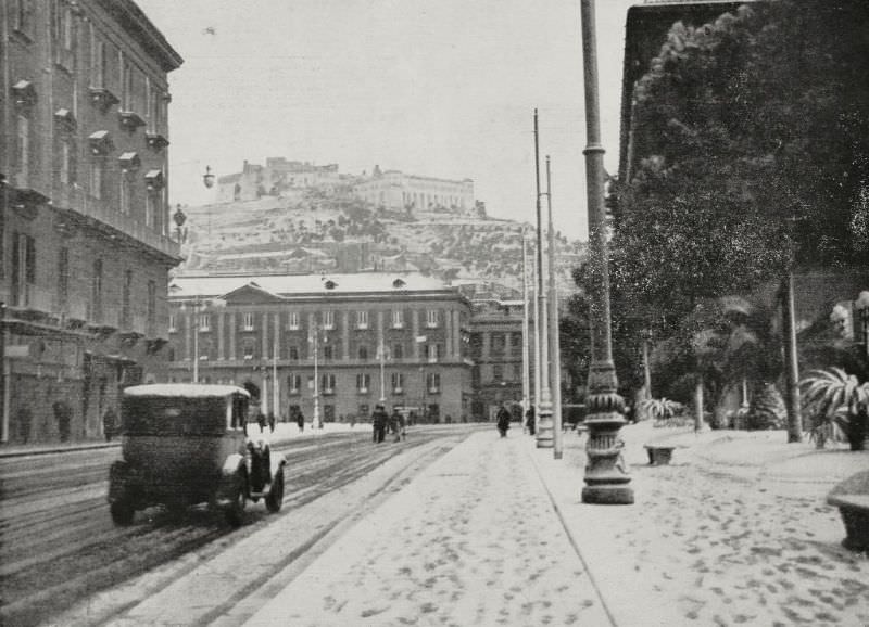 Naples covered with snow, 1940.