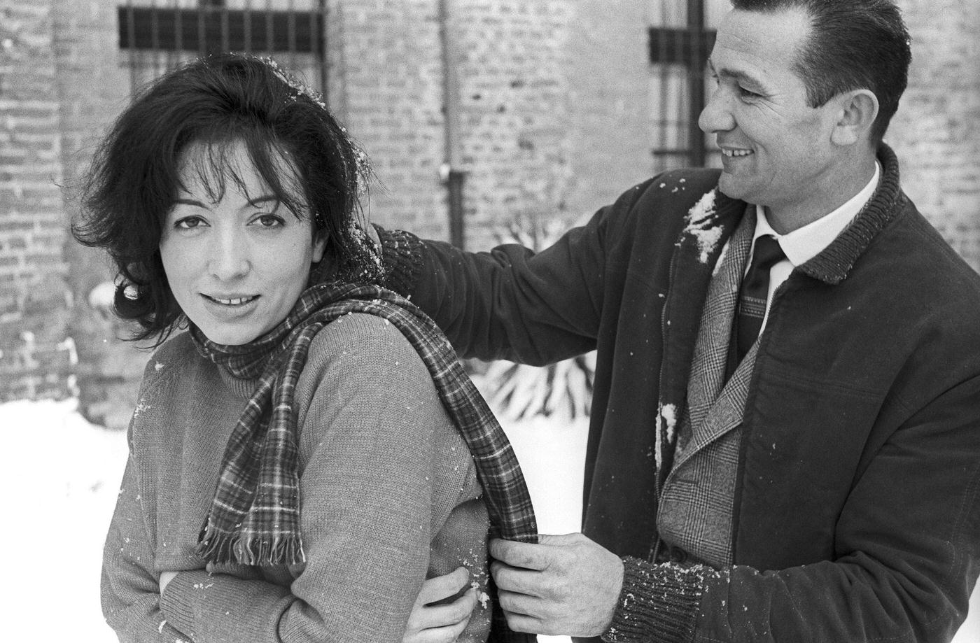 Italian actor Carlo Cabrini joking with Italian actress Anna Canzi. The two actors play the leading characters of the film The Fiances I fidanzati by Ermanno Olmi. Sant'Angelo Lodigiano, 1963