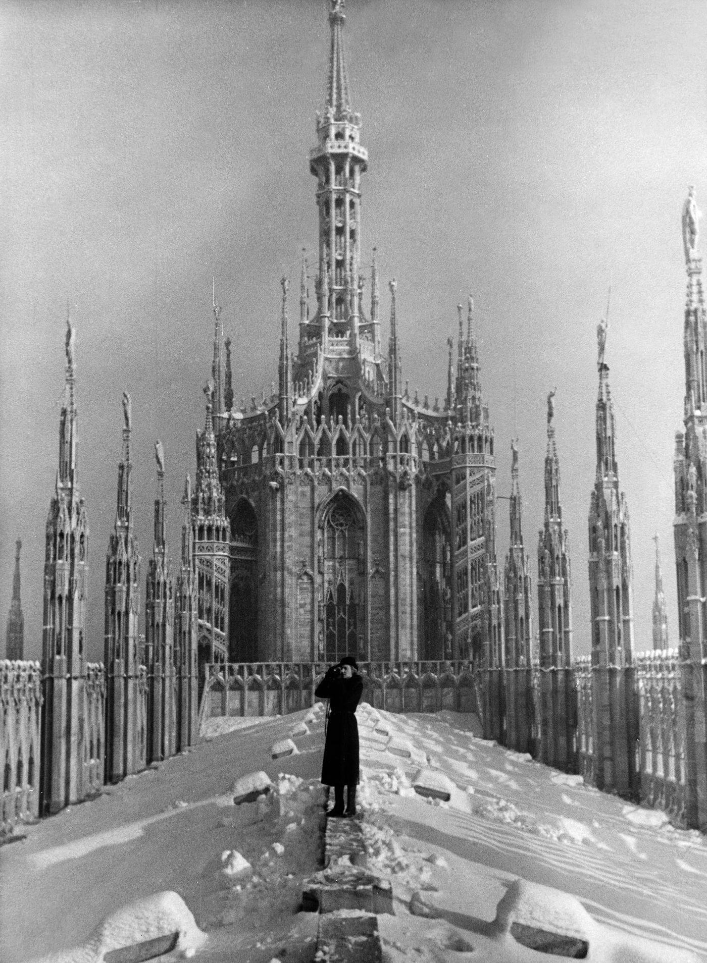 Roof of Milan Cathedral in the winter, 1934