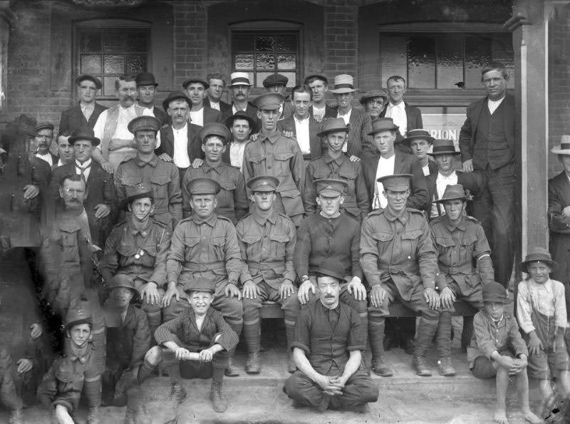 A group of Australian soldiers outside a hotel, WWI