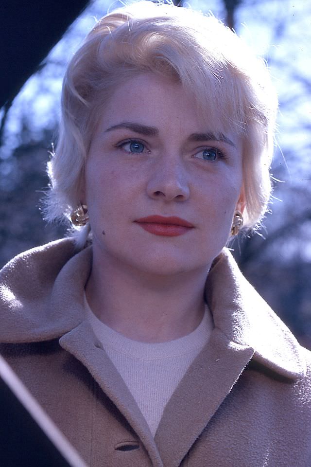 Arlene Smith, February 1962
