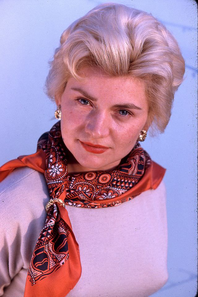 Arlene Smith, orange scarf, August 1962