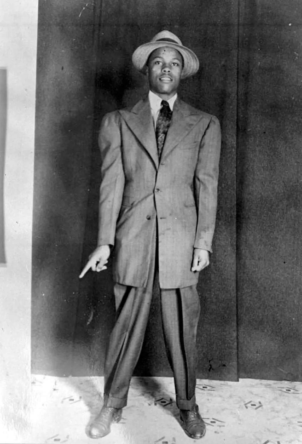 Unleashing the History of Zoot Suit Riots: How a Fashion Trend Ignited a Cultural Clash