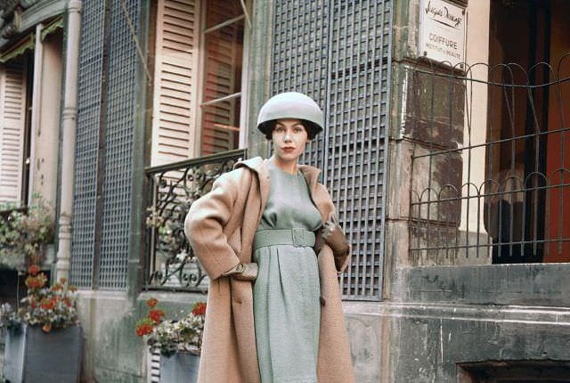 Paris 1958-1959 Autumn-Winter Fashion