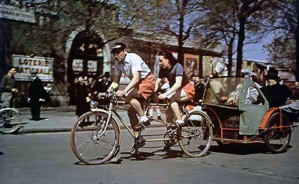Paris in wartime by André Zucca