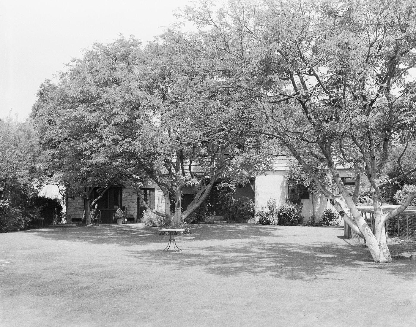 A view of actor George Brent House in the Toluca Lake area in Los Angeles, 1935.