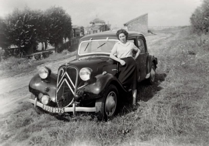 Lady with Citroën 11 CV in countryside, Paris registration, 1950