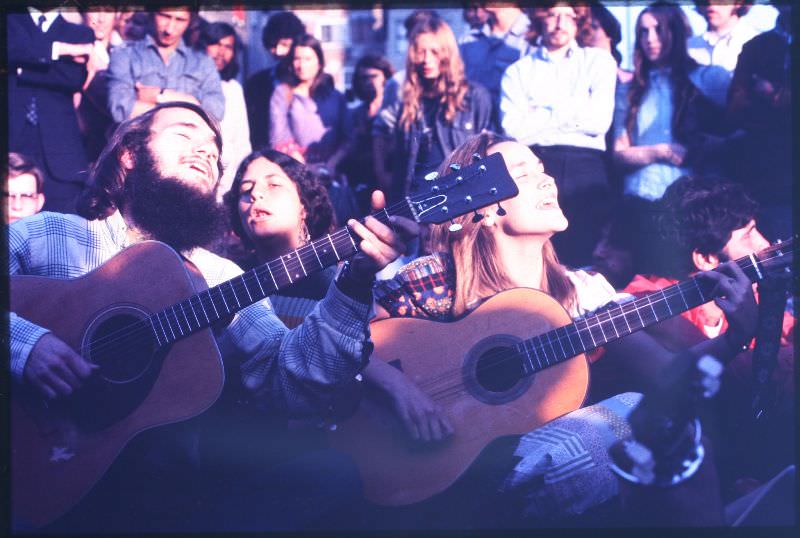 Hippies, Artists, and Activists: Life on Dam Square, Amsterdam in the 1970s