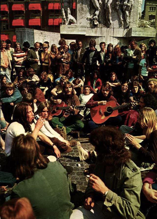 Hippies, Artists, and Activists: Life on Dam Square, Amsterdam in the 1970s