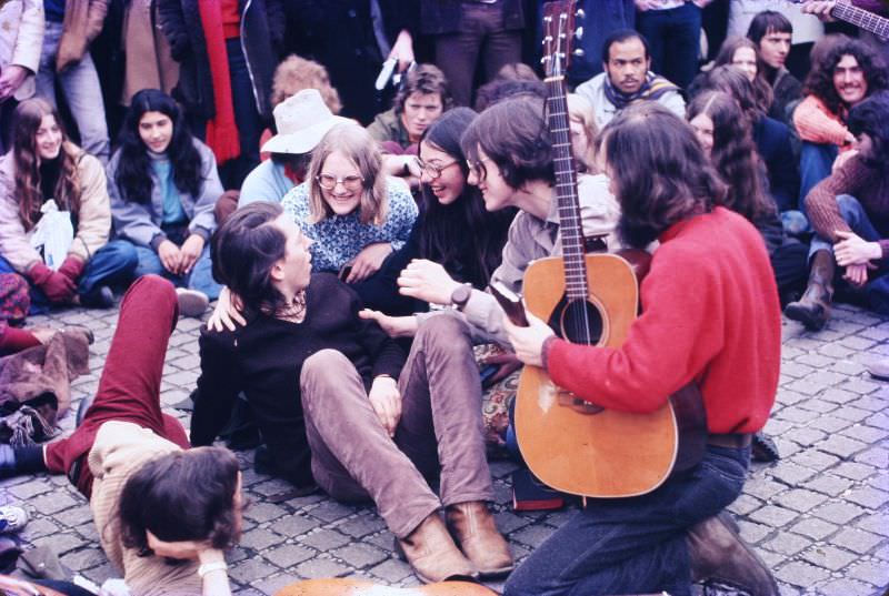 Hippies, Artists, and Activists: Life on Dam Square, Amsterdam in the 1970s