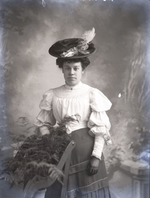 Miss Enfield poses for a portrait on November 2, 1908