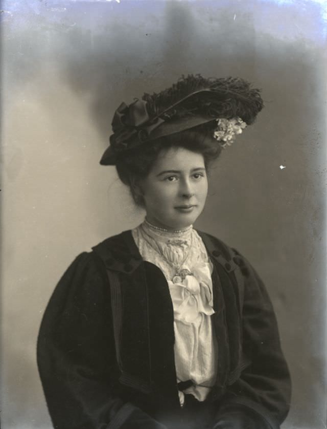 Miss Enfield poses for a portrait on November 2, 1908