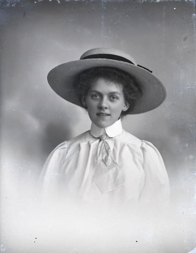 Miss Harrison poses for a portrait on August 31, 1910